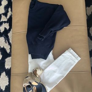 Quince 100% Organic Cotton Boyfriend Crew Size Medium